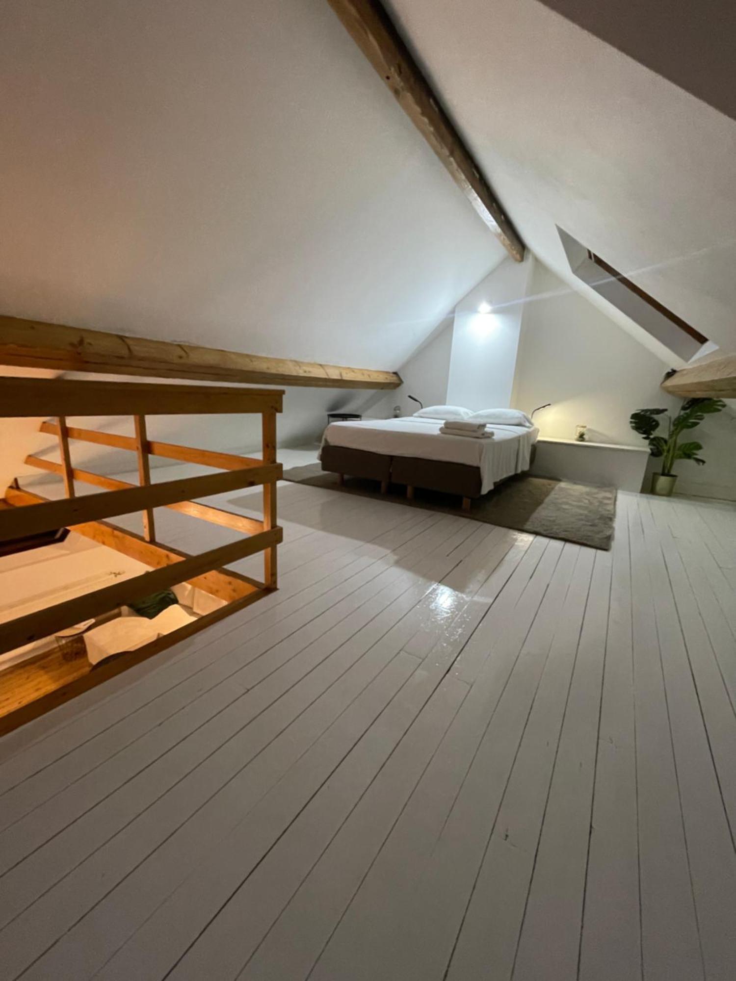 Attic European Quarter * Brussel